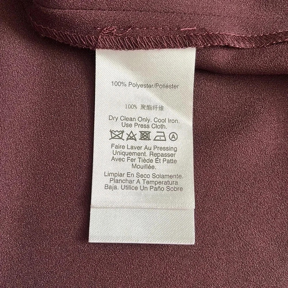 DKNY NWOT Front Lapel Gold Button Sleeveless Blouse, Size M - Picture 11 of 12